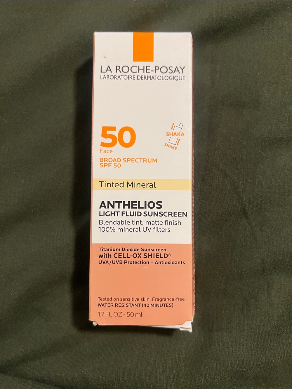 Anthelios Tinted Mineral SPF 50 Light Fluid Sunscreen - Tinted (Peach)